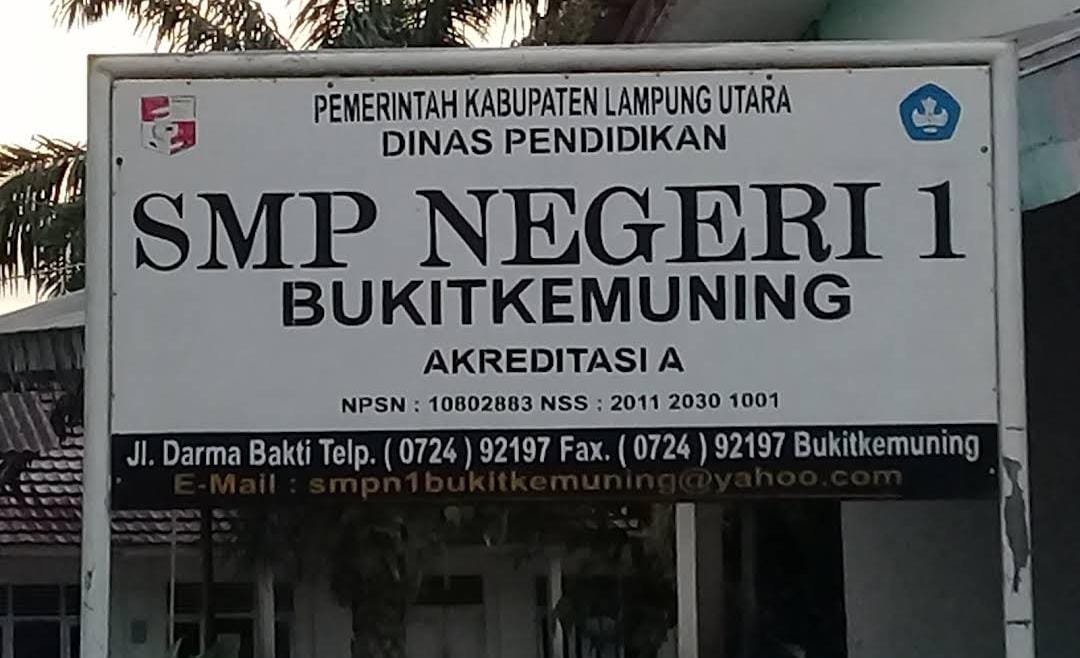 Pungutan Liar Berkedok Uang Komite Sekolah, Lsm Kaki Lampung meminta Aparat Penegak Hukum (APH) untuk memeriksa Kepala Sekolah SMPN 1 Bukit Kemuning.